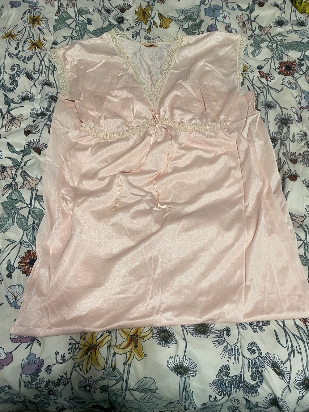 Vintage Avon ‘Softness’ Nightgown
